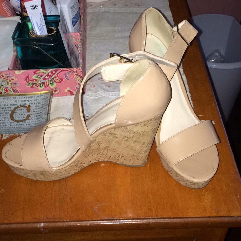 Nine West strappy wedges